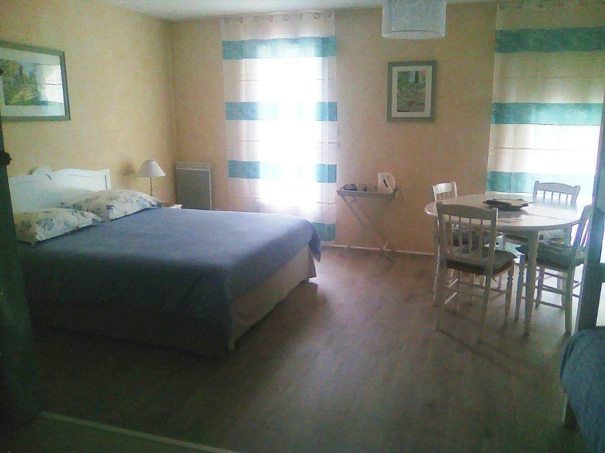 Chambre D'Hotes - Le Safran Du Val D'Or Anneyron Bagian luar foto